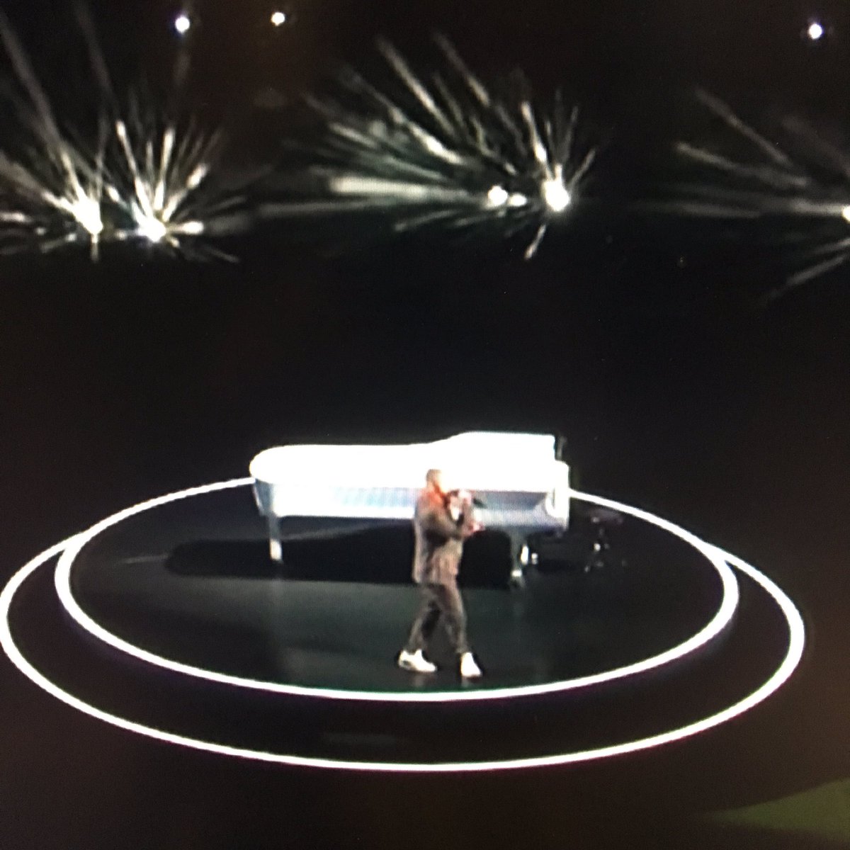 DJS1111's tweet photo. Most interesting part about the halftime show was JT's duet with a giant echo dot.  #JustinandAlexa https://t.co/CerbUJ7ixm