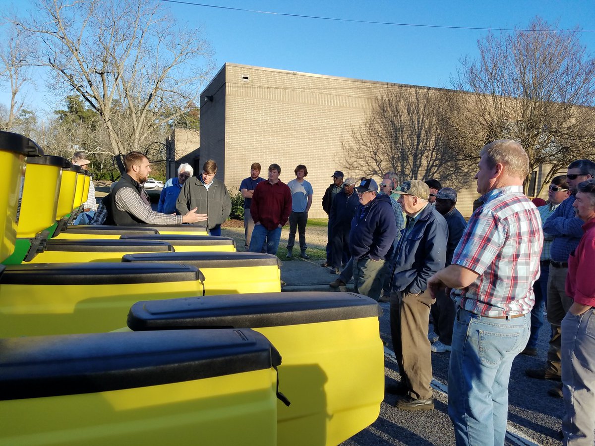 PrecAgEngineer's tweet photo. @WesleyMPorter talking #PlanterSetup with growers at planter clinic in @BurkeCountyGA with @BEquipment1957 @UGAExtension https://t.co/CZKK9SIWGb
