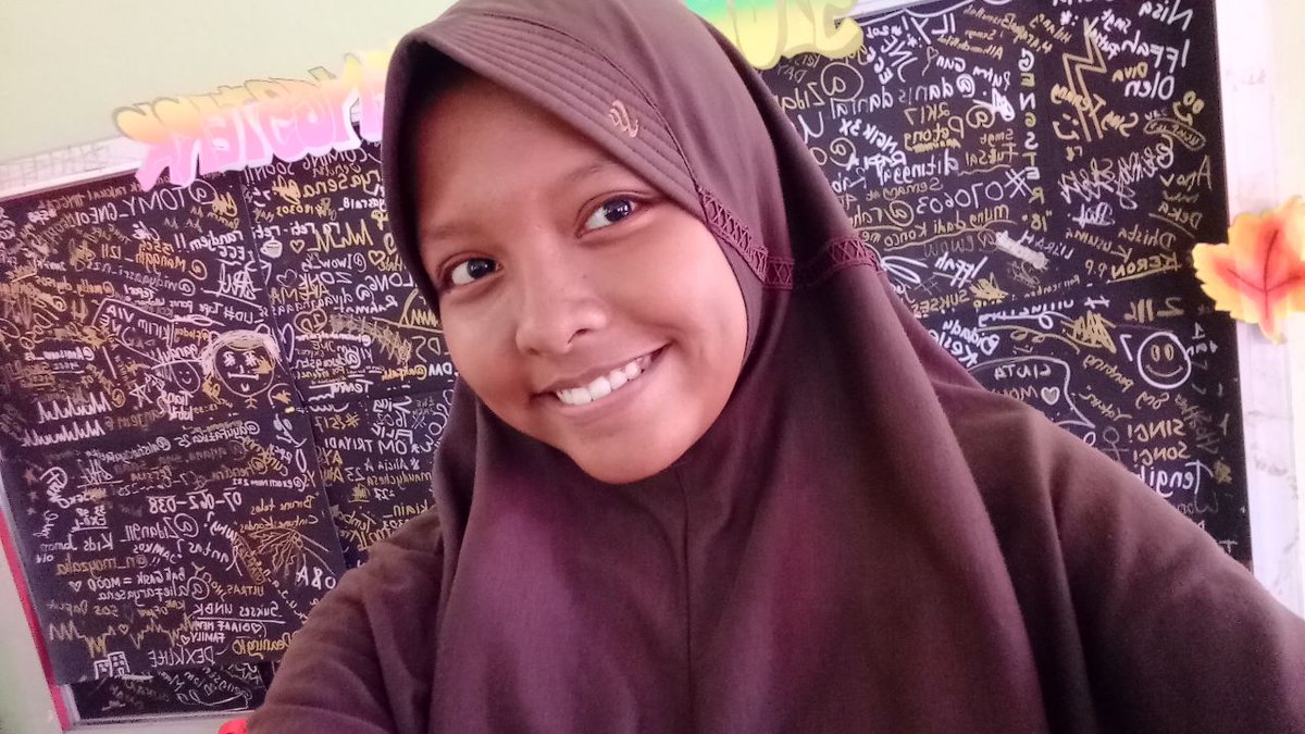 LutfiaMarsyaER's tweet photo. From Indonesia.🌼😊
#ARMYSelcaDay #ARMYSeIcaDay https://t.co/fOFjM32318