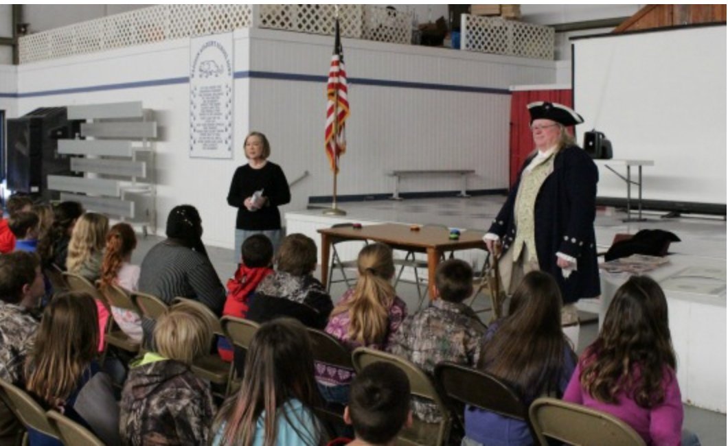 JmsMadisonInst's tweet photo. A big 'thank you' to Dr. Benjamin Franklin for helping us educate local students on the importance of thrift and economic freedom! #flapol #thriftweek https://t.co/4YKBTCdKX4