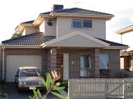 VCPvictoria's tweet photo. Vinyl #cladding has been very popular in multi-unit developments in Melbourne. It is a builder’s first choice for easy installation and maintenance. #ExteriorVinyl https://t.co/1J5sEgbkMn