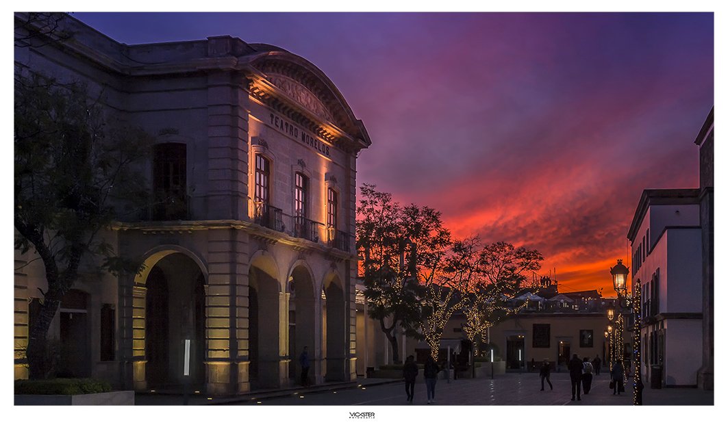 VICKSTER1970's tweet photo. Atardecer en Aguascalientes Teatro Morelos #Aguascalientes #vivaguascalientes @Aguascalientes https://t.co/6DynDNnDTy