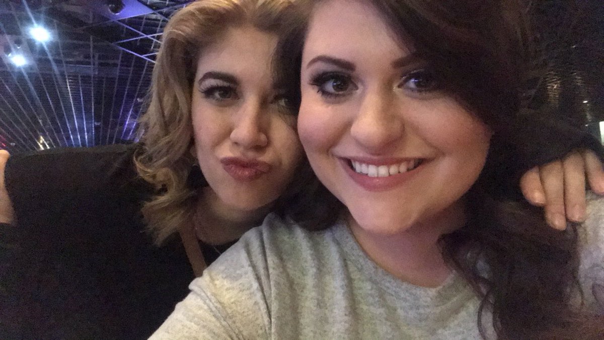 syddraex3's tweet photo. Happy Birthday @AllYDoIsWin_33 !!!! Can’t wait to celebrate tonight 💖🎂🍹🌮 https://t.co/GH0horMrr9