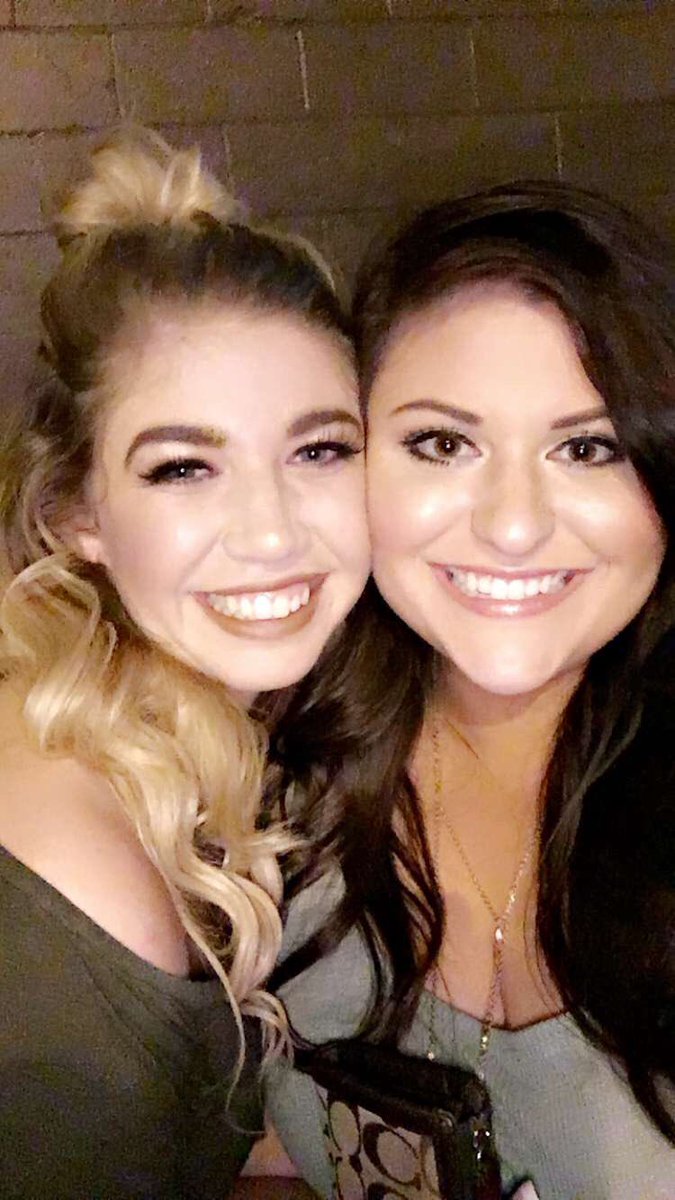 syddraex3's tweet photo. Happy Birthday @AllYDoIsWin_33 !!!! Can’t wait to celebrate tonight 💖🎂🍹🌮 https://t.co/GH0horMrr9