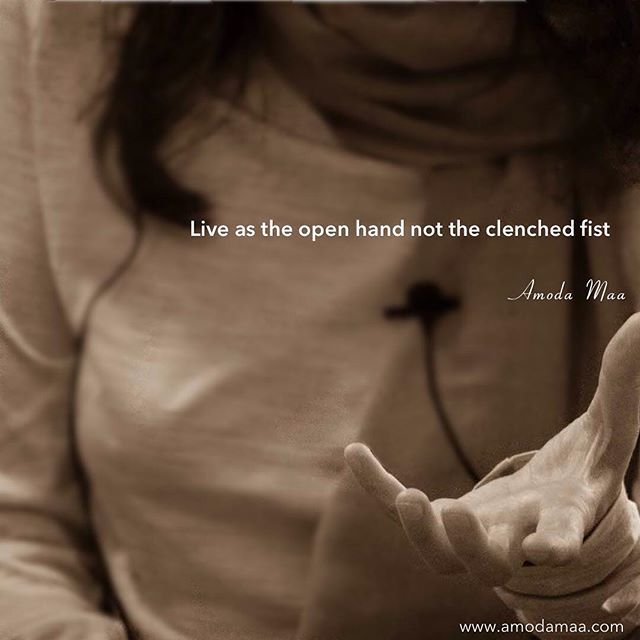 AmodaMaa's tweet photo. Live as the open hand not the clenched 👊 #awareness #awakening #inspirationalquotes #wisdom #wisdom #silence #stillness #spiritual #spirituality #compassion #consciousness #meditation #nonduality #newharbinger #embodiment #embodiedenlightenment #crea… https://t.co/OxlAyDFqmz https://t.co/aOychnqRCk