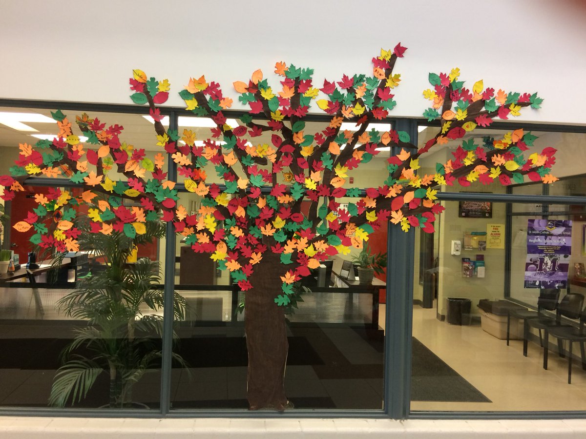 MrsKMacDonald's tweet photo. Here are our past Trees of Inclusion. The first one was a Spring Cherry Blossom tree and then we did a Fall tree. https://t.co/xkaouX5fL7