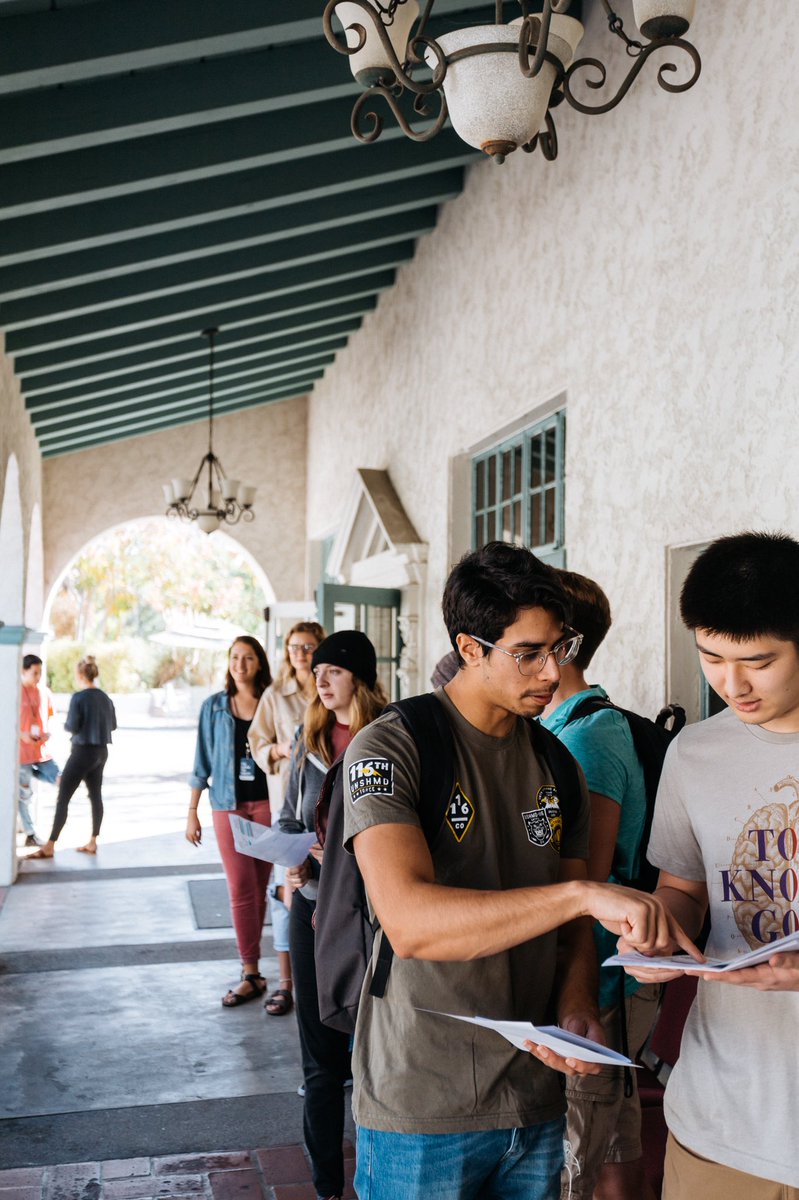 ccbcmurrieta's tweet photo. Today, students are choosing their classes for the semester! You can check out our classes at https://t.co/leXujBmLlc for more info. #CCBCSpring18 #ToKnowGod https://t.co/twqV30HuR0