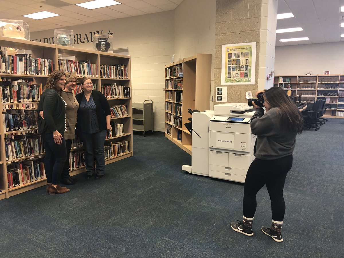 SCNNewspaper's tweet photo. Stargazer’s Photos Editor Ashriel takes pictures for February’s Staff of the Issue. Awesome work! https://t.co/VH1pgUAbjH