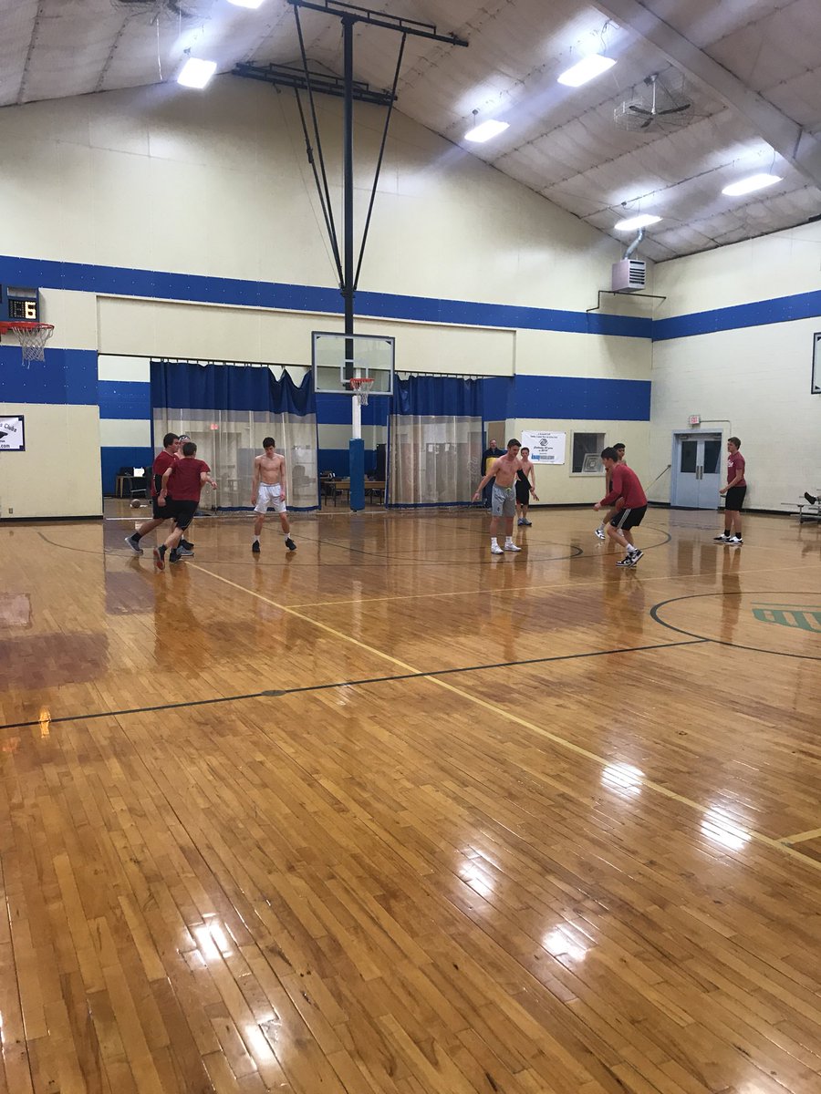 BoysClubBulls's tweet photo. Bulls up 10-6 with 16 left in the first half https://t.co/pCtKAwdjLw