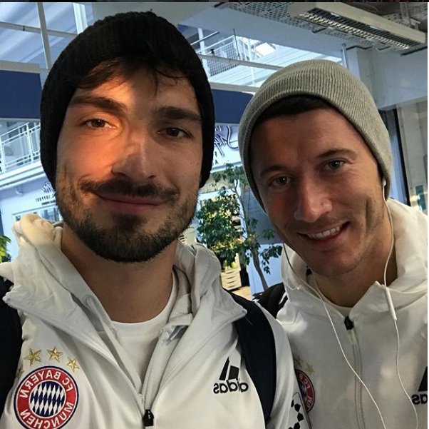 mohamadsadiq316's tweet image. #TheDefensiveWall @matshummels  &amp;amp; #TheGoalmachine @lewy_official 
@FCBayern #TheBandOfBrothers  #DFBPokal @FCBayern