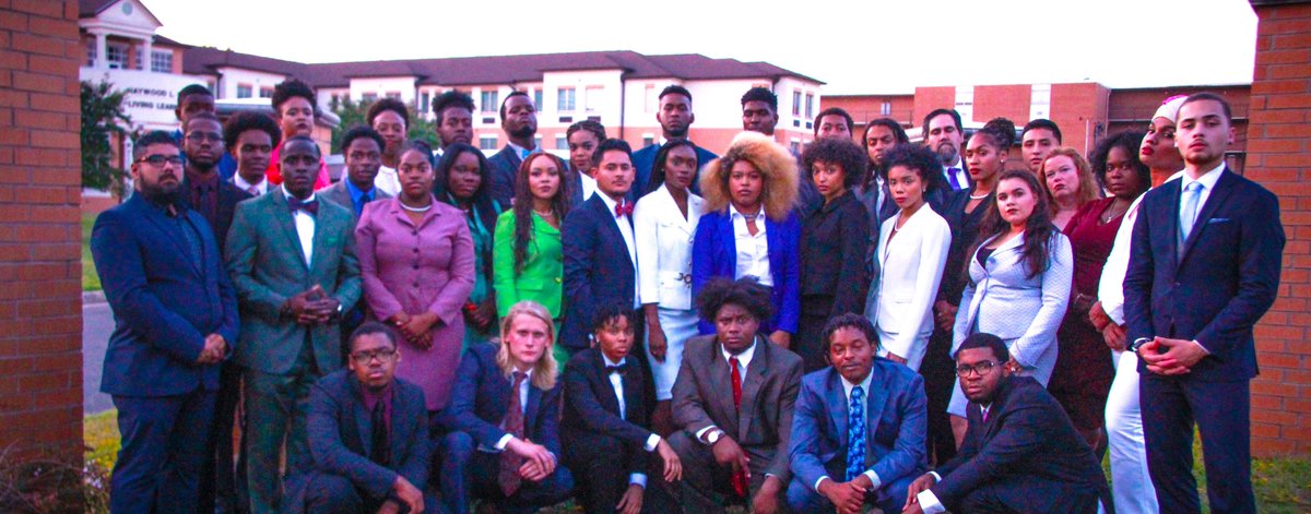 WileyUniversity's tweet photo. Denzel Washington renews $1 million gift to Wiley College to fund debate program.  More here:  https://t.co/8dH9u3zvmW https://t.co/vgA6r5tI3a