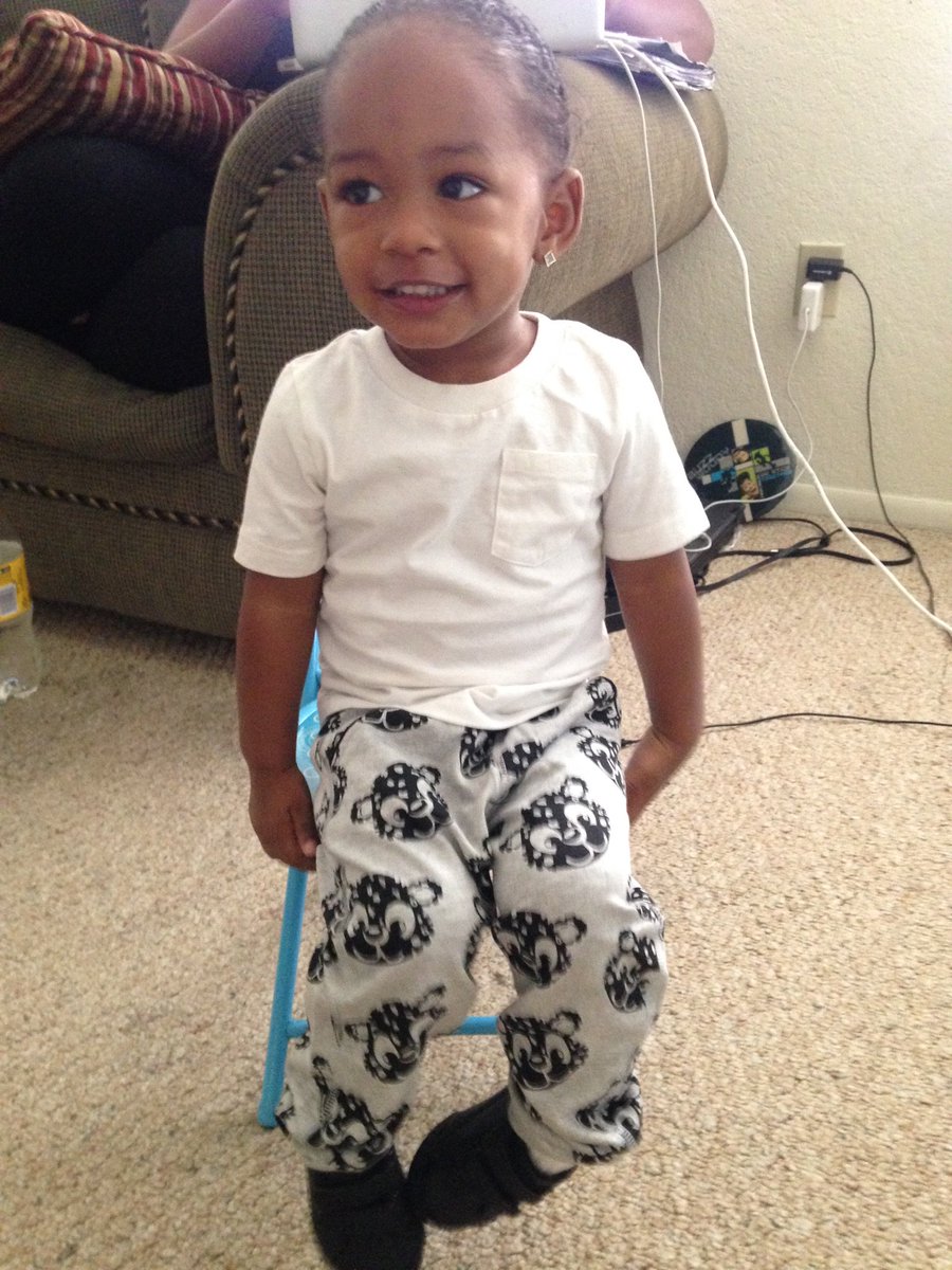 taaylorMADE's tweet photo. I can't believe this bad ass is 5 😭💔 #chasep https://t.co/dKiVvOuL3W