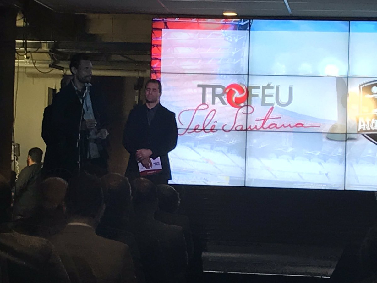 Troféu Telê Santana, seleção tem a maioria celeste.