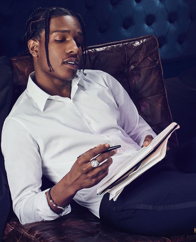 StreetFashion01's tweet photo. ASAP Rocky for the Courvoisier Campaign🥃 https://t.co/CIwJSeNliB