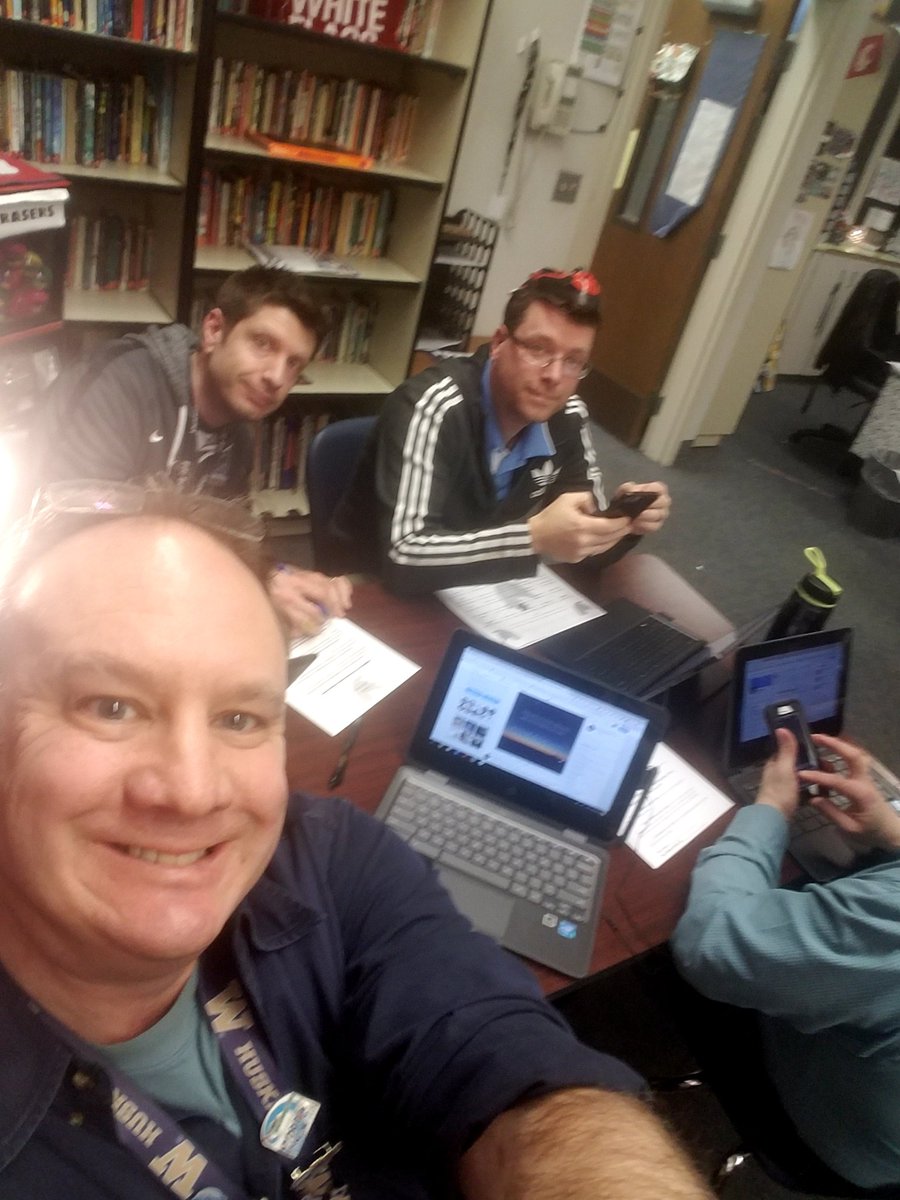 jfgarrett's tweet photo. #SLMSStaffChat working on learning Twitter https://t.co/4bKYRO4Hox