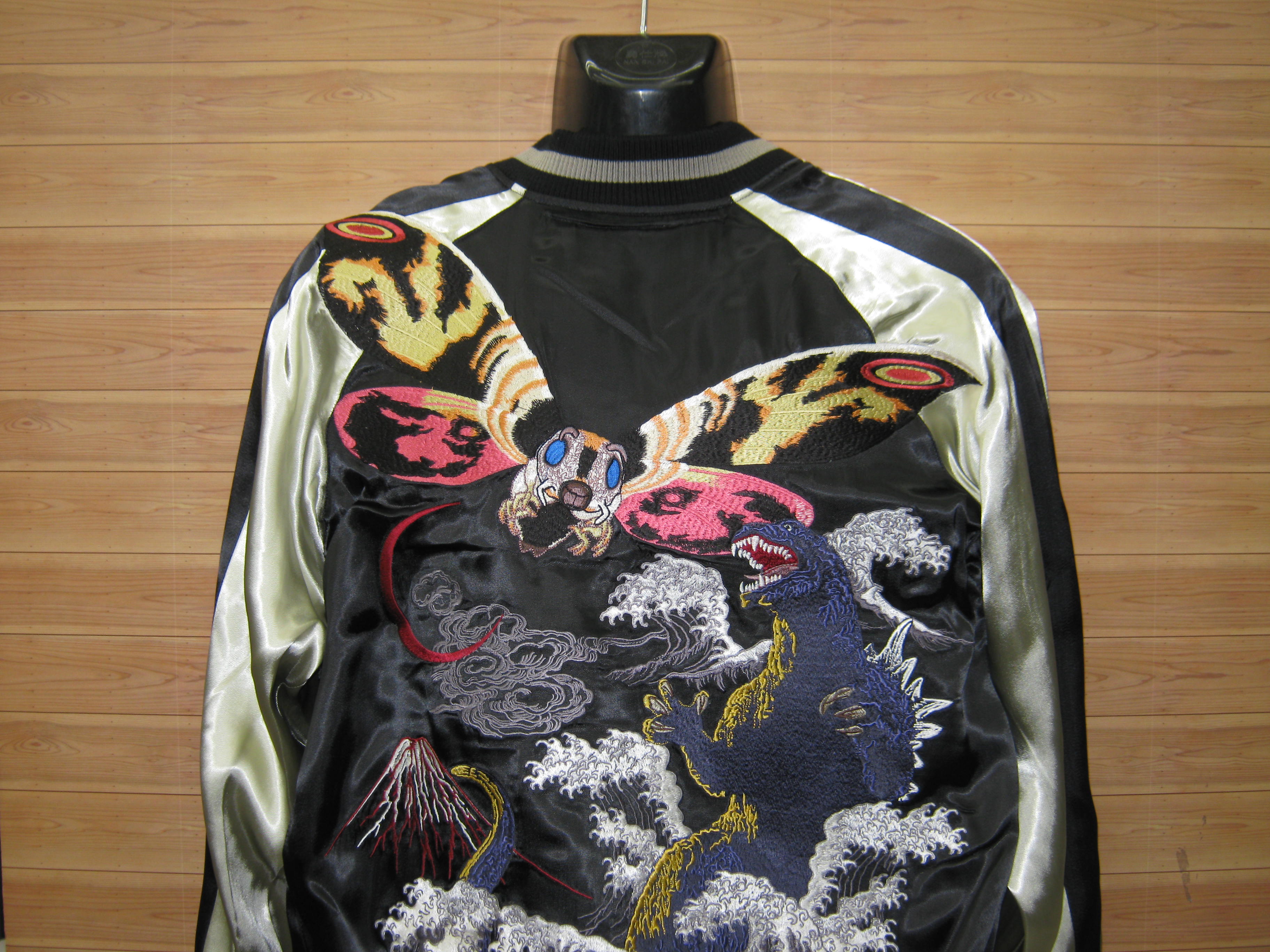 Guf 大阪日本橋の個性的なtシャツショップです 個性的なスカジャンも取り揃えております T Shirt Is Your Canvas スカジャン ゴジラ モスラ キングギドラ Switchplanning Guf 大阪 日本橋 T Co 0fdr7lfrn7 Twitter