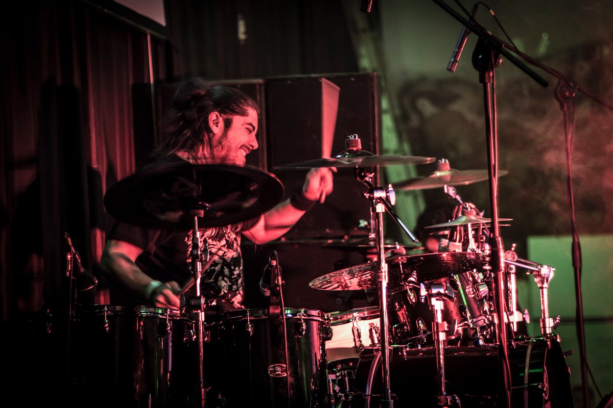 CentralAlgazara's tweet photo. Fotografía: #DrachellPhoto.
@AGORAoficial en #MoshProg 2018.
@moshpitmx | @circovolador. https://t.co/OxcCWPjLJ2
