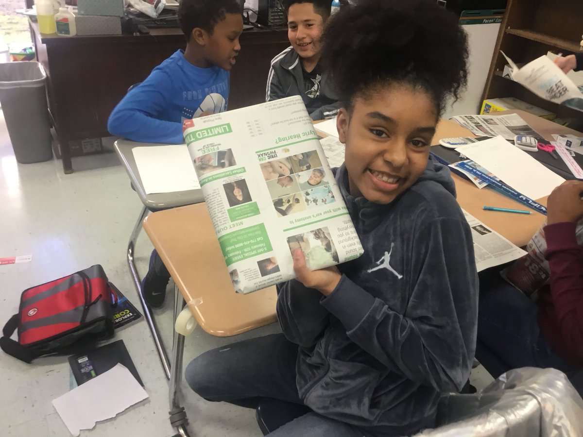 EagleStem's tweet photo. Gift Wrapping + Surface Area = Fun with Geometry. #STEMLife, #FlatRockForward, #EagleSTEM https://t.co/bUlb3kaEYk