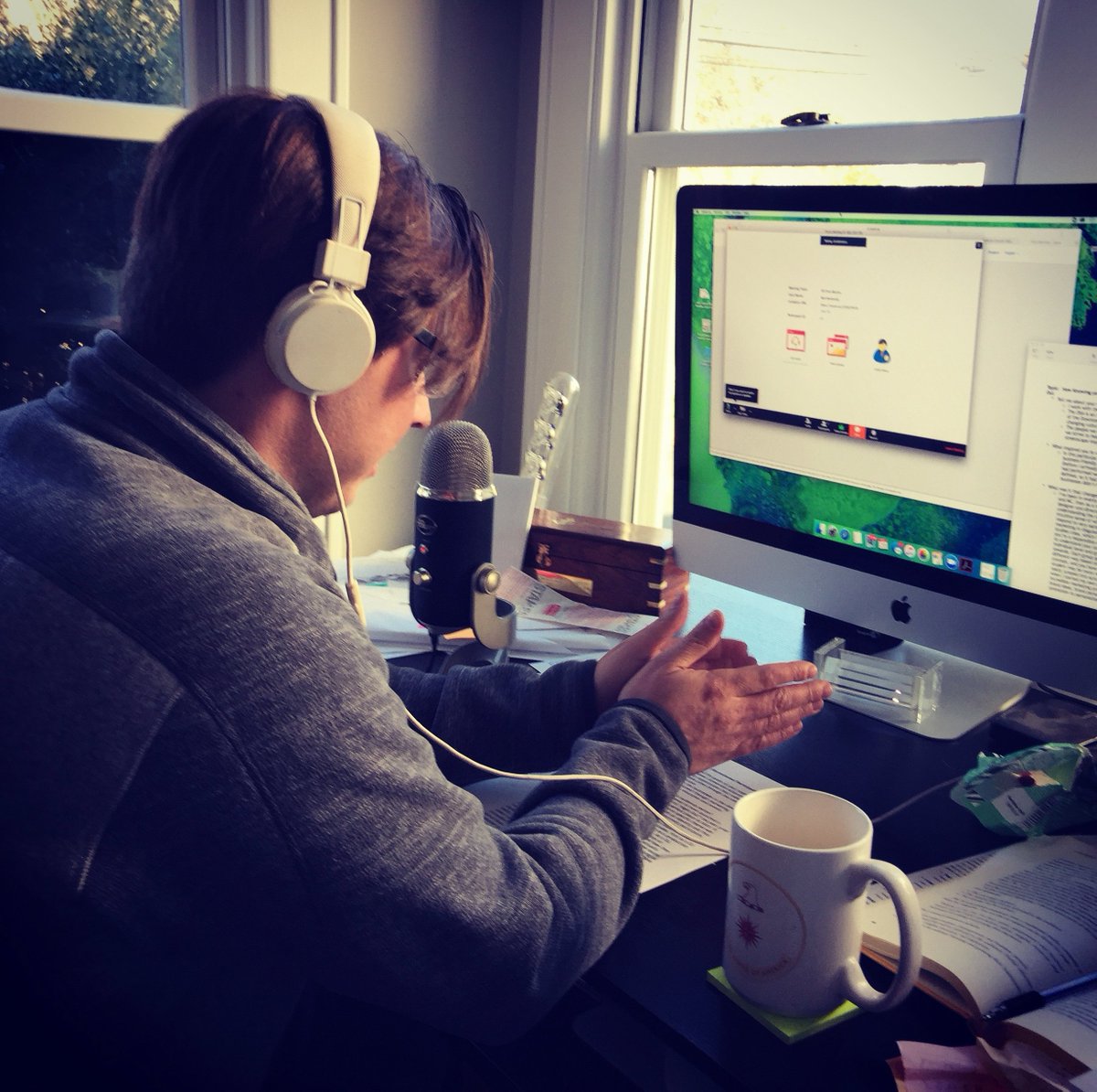 ChrisBlockus's tweet photo. What could be more romantic this Valentine's Day than turning on your stereo and listening to me talk about branding and marketing? #thankmelater https://t.co/daqF38D3fU