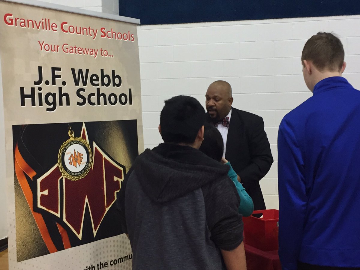 granvilleonline's tweet photo. High School Registration fair @NGMSKnights https://t.co/1RRuqtg7oQ