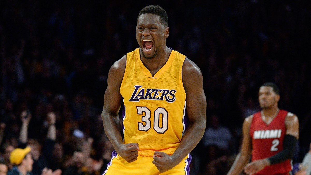 Julius Randle should have every chance to dominate the Suns tonight and makes a great #nba #dfs option: researchfantasy.com/nba-dfs-picks-…