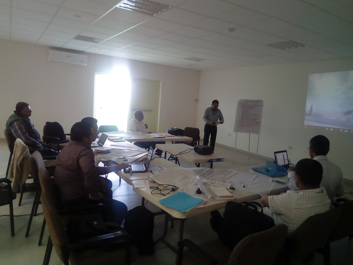 spidasdespacho's tweet photo. Cd. Obregón, Son. Evaluación de competencias EC0818 Facilitación de procesos de innovación de mejora competitiva con personas, grupos sociales y organizaciones económicas. 1er equipo extensionistas del Edo de Sonora. @incarural @LeticiaInca @AnaLiME1 @PerlaIbaez2 https://t.co/FgIYnk6Dlk