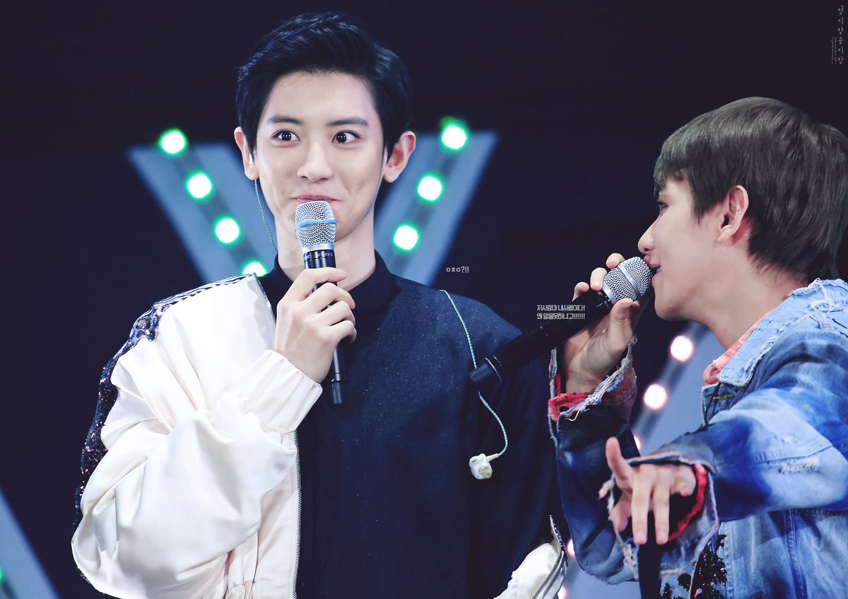 TheChanBaeker's tweet photo. 2 years apart but things still havent changed 😭

BAEKHYUN STILL MAKES CHANYEOL FLUSTERED WHEN HE GETS TOO CLOSE WITH HIM ON STAGE 😭💕 https://t.co/CNveC7jdzf