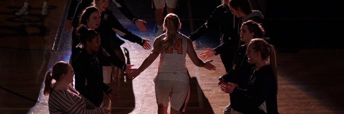 bettbarstool's tweet photo. Tomorrow Night!!!
Boy Girl Double Header 

⏰: 6:00 &amp; 7:30
📍: Pleasant Valley

Be There and Be Loud 
#SkoDawgs https://t.co/A3Ecm0GNHJ