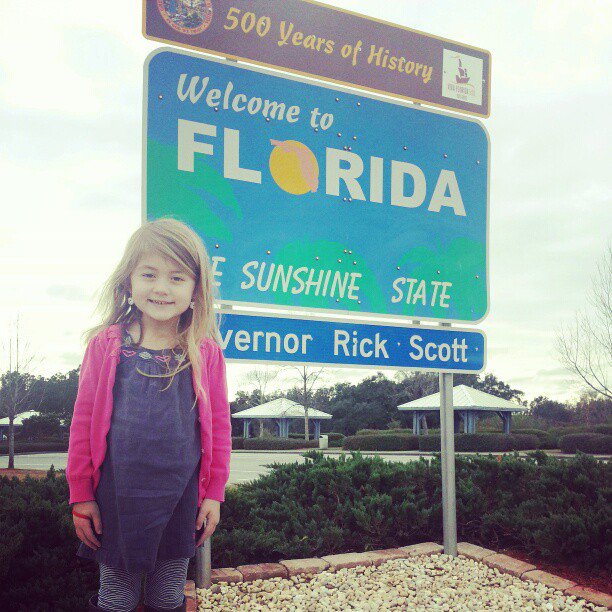 We've moved way too many times to count! Thought I'd share some tips when prepping for a move with kids bit.ly/2BT3cEz #movingtips #travelwithkids
