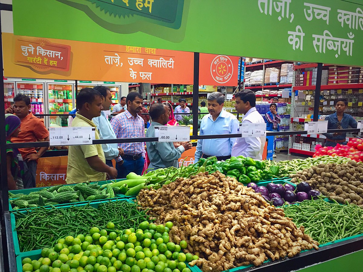rajneeeshkumar's tweet photo. @walmartindia @iyerkrish @Sunitapatnaik3 @KathleenForGood @MOFPI_GOI @NITIAayog @PMOIndia @DIPPGOI @TransformingInd @avishkarmehrot Proud of supporting @makeinindia through more than 97% local sourcing especially from small suppliers, Women Owned Biz &amp; small farmers. Investing in local Indian jobs &amp; Kiranas/farmers’ prosperity are key pillars for @walmartindia growth plans. @rabhishek1982 @DIPPGOI @amitabhk87 https://t.co/P4Nv5PpM4o