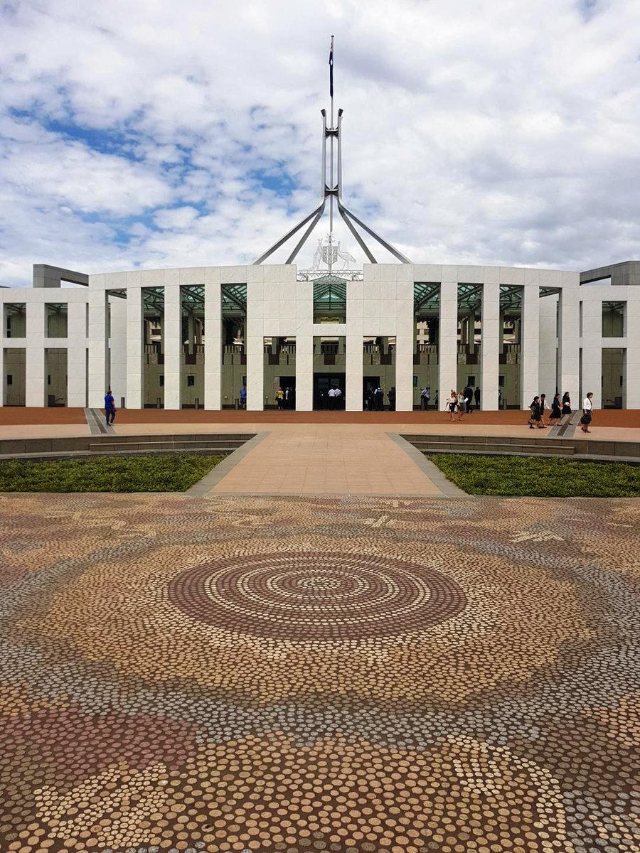 storylines_au's tweet photo. Today we're at Parliament House with the Office of the eSafety Commissioner to participate in #SaferInternetDay #SID2018 #MGoals Find out more here: https://t.co/LaqHgzLqFS https://t.co/up26GGShDZ