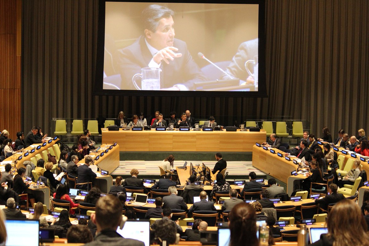 Notimex's tweet photo. México y Suiza presentaron hoy, en la sede de la @ONU_es, el documento-base para la negociación del Pacto Mundial sobre Migración, el primer gran acuerdo internacional para regular los flujos transfronterizos de personas. https://t.co/n1QrmdfESq