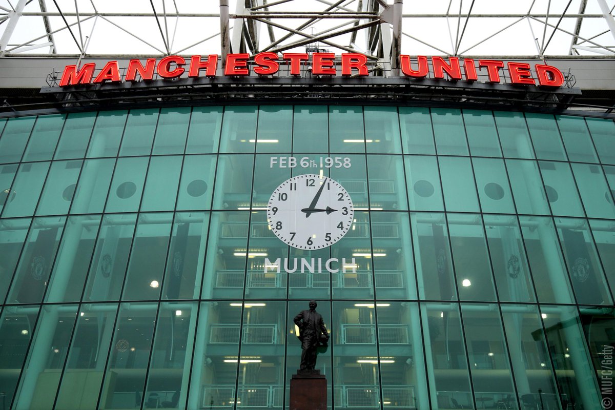 Layanan peringatan Munich akan diadakan di Old Trafford hari ini dari pukul 21:00 WIB atau 14:00 GMT. Semua pendukung yang ingin hadir, dipersilahkan hadir.