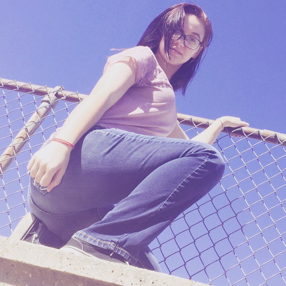 stokes1568's tweet photo. #model #PoseForCamera #fashion #RETWEEET https://t.co/JMQK4WSxin