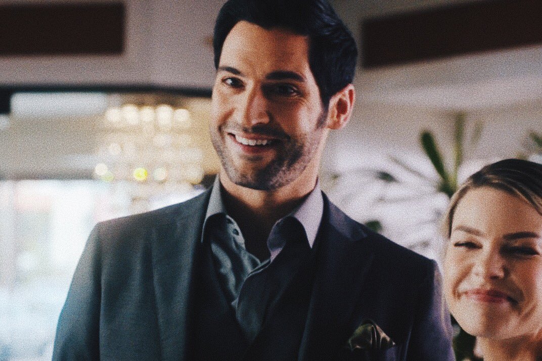 1. אהבתי. tom ellis. 