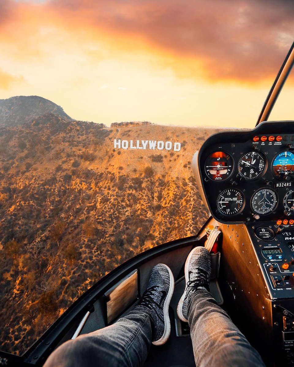 westcoasthappy's tweet photo. Quick flight over Hollywood 🚁📷
.
.
.
📷: @mikevisuals
#WestCoastHappiness #WestCoast #West #WestCoastBestCoast #WestCoast_Exposures #California #Hollywood #LA #Helicopter #Heli #Cali https://t.co/8mKUjdfDuC