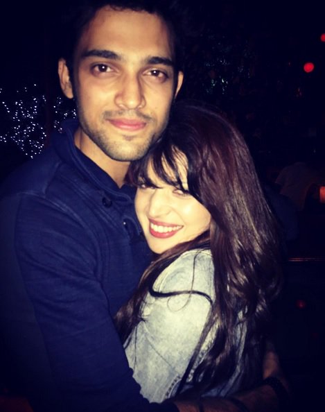 asmaanee's tweet photo. Friendship Goals! 👫 #ParLie #DeepSha https://t.co/fECfLQMdas