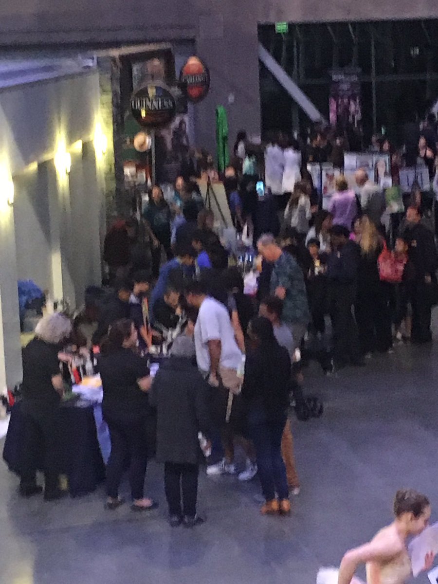 hanijyoussef's tweet photo. #simischools shining bright at our very own CTE Expo. So many amazing programs, students, teachers, parents, and community members!!! https://t.co/BAXghWXa2f