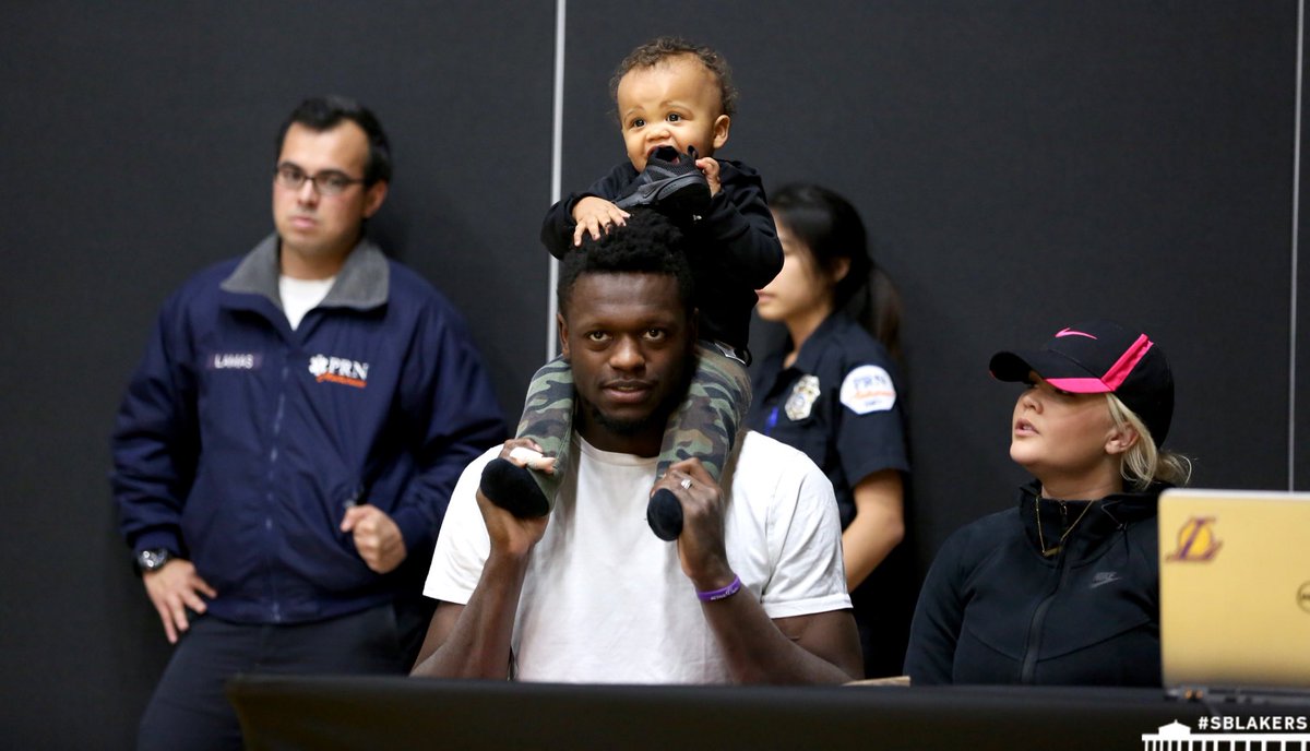 CValleyLakers's tweet photo. Can’t keep @J30_RANDLE out of the building. 

The Randle fam is in the 🏠 for some South Bay hoops. https://t.co/RIt2N2yXdC