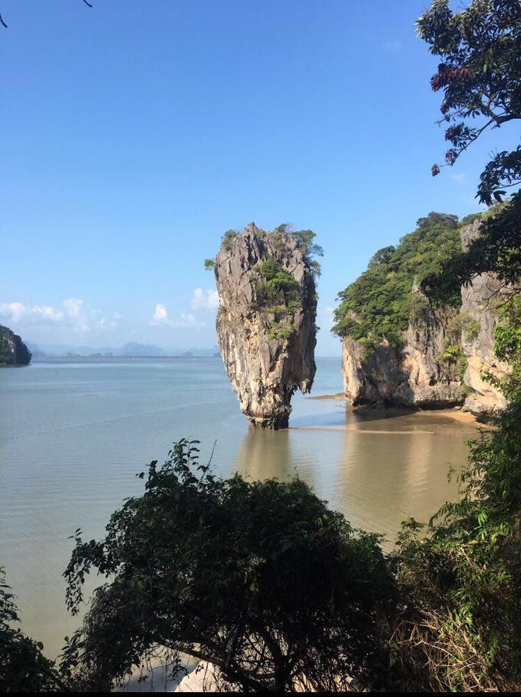 LifeGene_'s tweet photo. #NoFilter James Bond Island 🌴 aka when the distributors meeting got REAL. #NGS18 https://t.co/lyrSh9Mme1