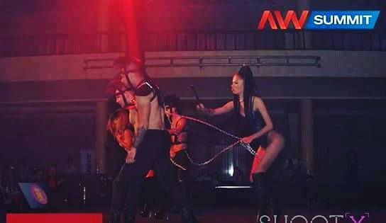 LexyQueen27's tweet photo. #awsummit 2016 #mistressLexy #LexyQueen https://t.co/ti3L309YsQ