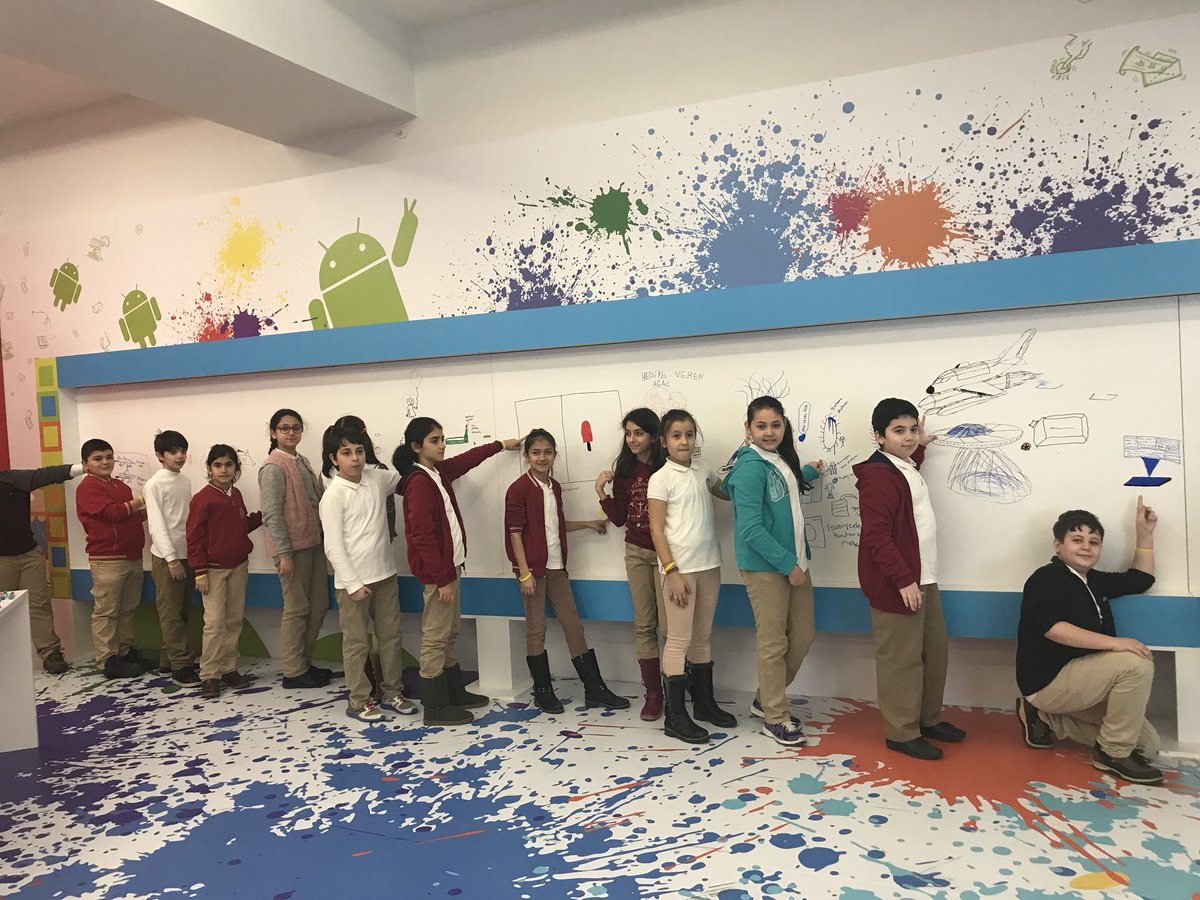 elifbaykal's tweet photo. Çocuklarla #güvenliinternetgünü2018 #algodijital etkinliklerinde çok eğlendik! Tebrikler #TEGV ve #Google https://t.co/0AvTeGal6E