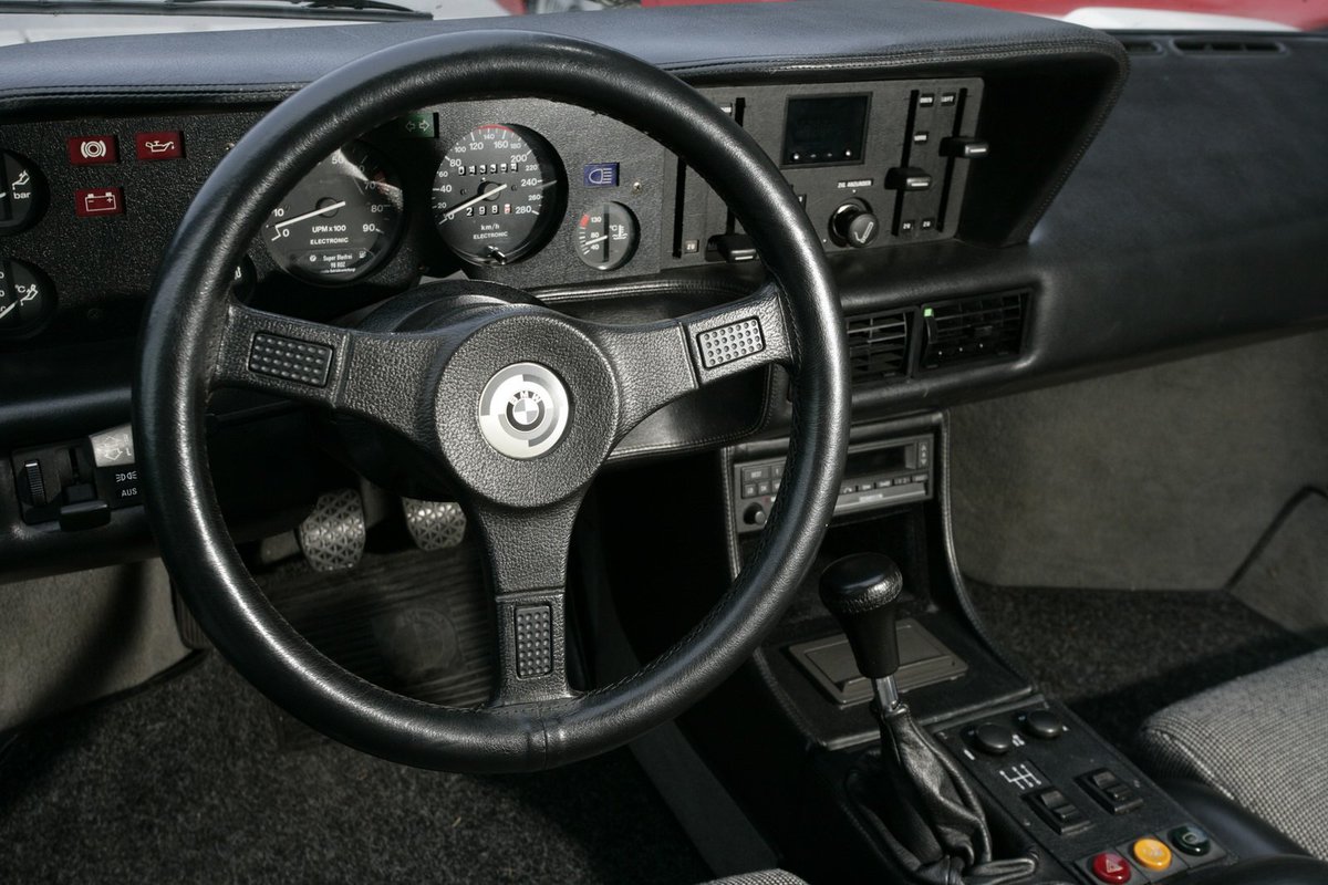 TopDriveCZ's tweet image. #FirstLast #BMW #supercar 

@BMWmistress @PureBmw @dylan_asn_BMW @BMWMClub_es @BMWforum_gr @H2MotorsGmbH @classicbimmers @911_Nurburgring @BimmersMagazine @bimmerstoreco