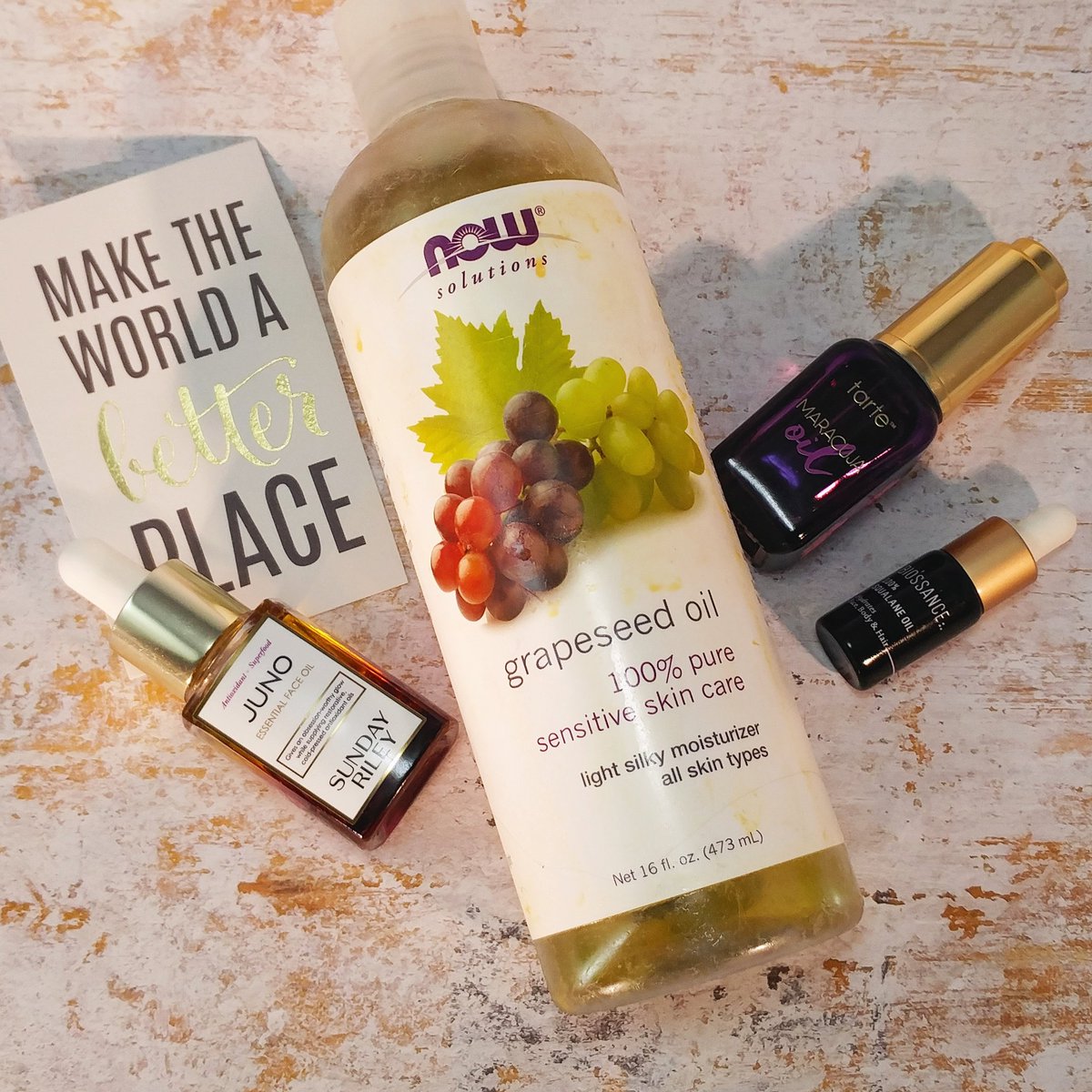 greyandsparkled's tweet photo. Just posting my faves in facial oils. Gonna try to keep up with my Twitter more often. So, grapeseed oil, @sundayriley Juno, @tartecosmetics Maracuja and Biossance Squalane! #SkinCare #skincareroutine #beautyblog #sundayrilay #beauty #flatlay https://t.co/OGtXR5AbAP