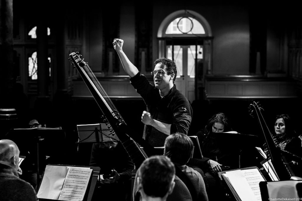 Trois états d’âme en images dans la musique de Jean-Baptiste LULLY
« Imploration craintive » 
« La Danse » 
« Gloire et Pouvoir »
( Photos : Charlotte Dekaise )
Lully, Te Deum
Répétitions à #Namur
Concert ce mardi 6 à Versailles.
<a href="/CVersailles/">Château de Versailles</a>