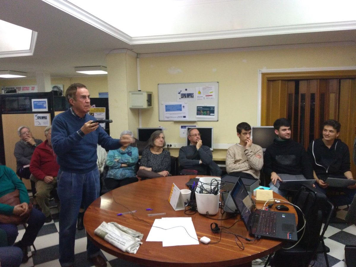 2_acces's tweet photo. Ayer estuvimos en @federacioacapps realizando una demostración de cómo funciona la herramienta #2acces a el Grupo de Ayuda Mútua, GAM. Se mostraron encantadores, muy participativos y entusiasmados con los resultados. Gracias a todos los participantes por hacer esto posible! https://t.co/n7KLiHUrTB