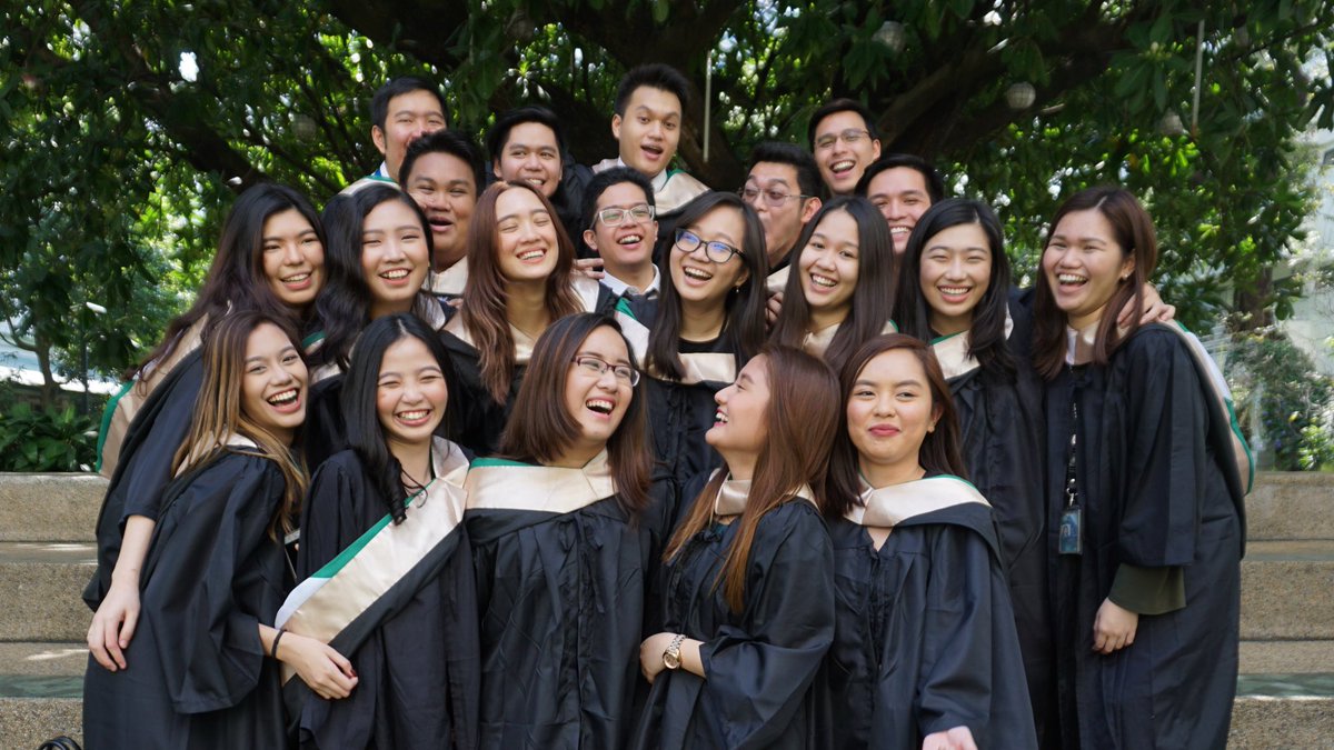 aryannaepperson's tweet photo. My college constants 💚 We started and ended together and I’m so proud of us for making it through college 🎓 #Graduating #Block25 https://t.co/vbKNDi8cgw
