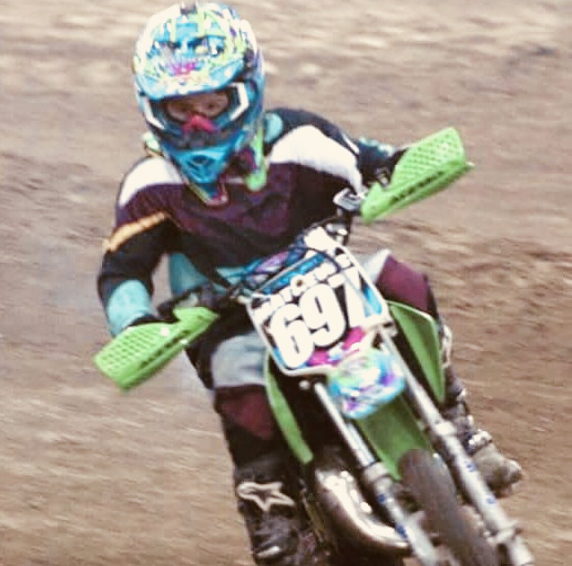Korbin697's tweet photo. Getting some seat time at #switchbackraceway @sevenmx_ #sevenmx https://t.co/biKXVIMbUb