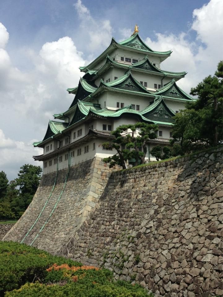 Back to architecture, copper roofing is one of the oldest, best known, well researched, materials we have, it has been used all over the world for thousands of years. Just like in Europe, the Japanese used copper to imitate earlier traditional materials.