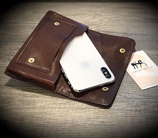 TuscanyShop's tweet photo. IPhone pouch sleeve belt case vegetable leather color CASTAGNO. Made in Tuscany by Nicola Meyer Leathersmith https://t.co/DqPdDWS1XB #iphonex #iphonecase #iphone8plus #iphoneleathercase #iphonexcase #iphonexcases #iphonexcamera #iphonexcover #iphone8
#iphone8case #iphone8pl… https://t.co/C8CRTIp8Pa